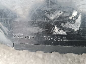 Lyžiarky č. 25 - 4