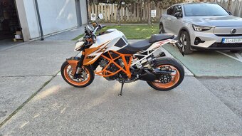 KTM superduke 1290 R 2016 - 4