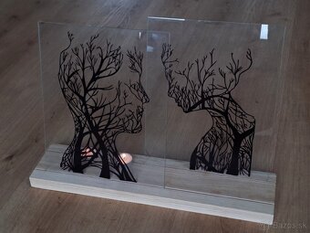 Sklenený obraz s jdreveným podstavcom - 4