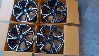 5x112 R18 RS5 (čierno-leštené) - 4