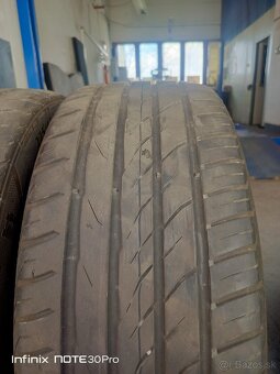 225/45R18 - 4