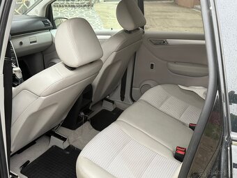 Predám Mercedes Benz B200 - 4