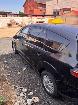 Rozpredam Ford S-MAX TDCi - 4