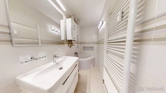 Predaj: 4 izbový byt s 2 balkónmi a vlastnou garážou Žilina - 4