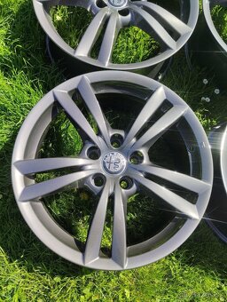 ALU KOLESÁ ALFA GIULIETTA 5X110 R17' - 4