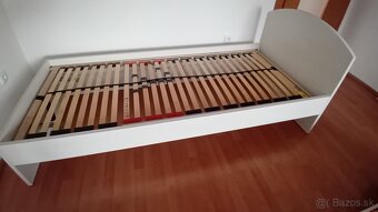 Posteľ - super stav - 4