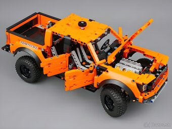 Stavebnica Ford F-150 Raptor 42126 - 4