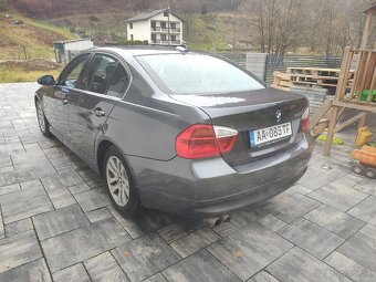 BMW 325i e90 r.v. 2005 manuál - 4