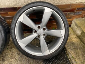 Audi Rotor 5x112 R20 255/35 - 4
