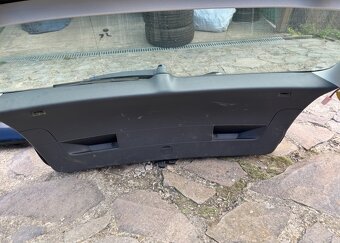 Zadný Kufor Volkswagen Golf V Hatchback - 4