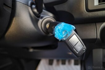 2025 Mitsubishi L200 2,4 benzin manual Predvadzacka DPH - 4