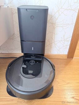 Roomba i7 - 4