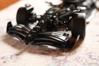 LEGO Mercedes-AMG F1 W14 E Performance 42171 - 4