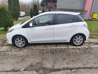 Toyota Yaris - 4