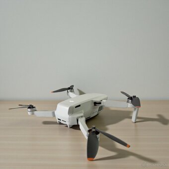 Predám DJI Mini 2 Fly More Combo - 4