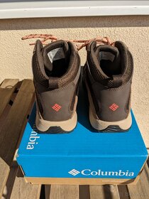 Predám dámske turistické topánky Columbia 37 - 4
