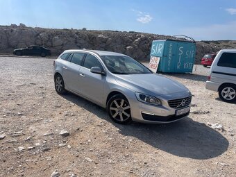 Volvo V60 Momentum AT6. ZNÍŽENÁ CENA - 4