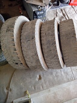 Nakladne pneumatiky 295/80 r22.5 - 4