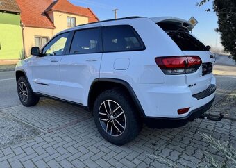 Jeep Grand Cherokee 3,0 CRDI TRAIL HAWK nafta automat 184 kw - 4