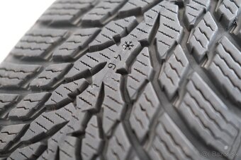 PREDÁM zimné pneumatiky Nokian WR Snowproof 185/60/15 - 4