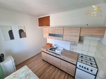 ZNÍŽENA CENASlnečný 2,5 izbový byt s krásnym výhľadom – o - 4