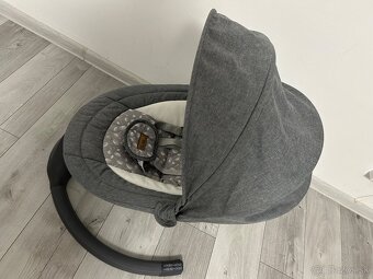 Hojdacie kresielko pre bábätká - 4