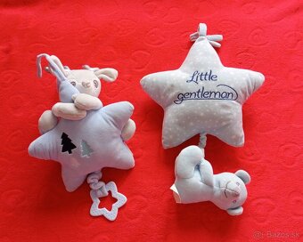 Kolotoč nad postieľku - 4