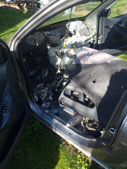 toyota yaris TS,2002, diely - 4