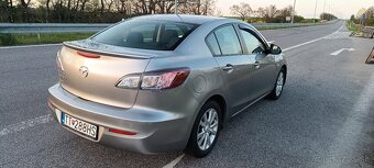 Mazda 3 Sport - 4