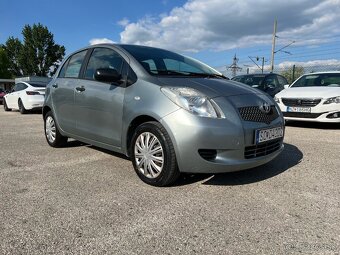 Toyota Yaris 1.3 benzín, 64kW, MT/5, rok:11.2007. - 4