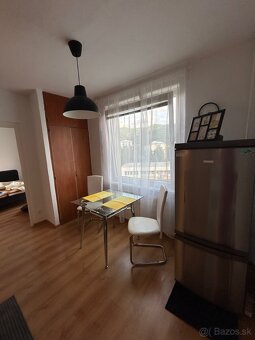 Prenajmem 1 izbový byt - zariadený - 4