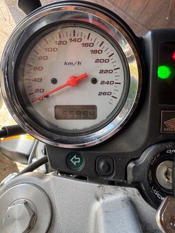Honda Hornet - 4