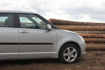 Suzuki SWIFT 1.3 - 4