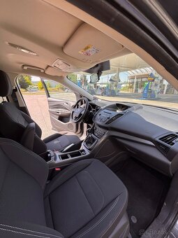 Moja milovaná Ford Kuga 1.5 EcoBoost Trend (2017) 🚗 - 4