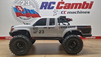 Predám Axial SCX10 III Base Camp 4WD 1:10 RTR biely - 4