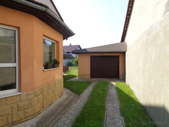 Predaj Kežmarok -Ľubica 2 generačný RD ,340 m 2 ,2 garáže ,p - 4