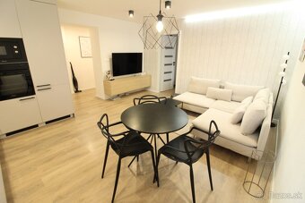 3-izbový,dizajnový byt na predaj – Banícka ulica, Staré sídl - 4