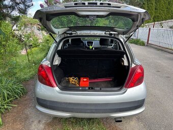 Peugeot 207 - 4
