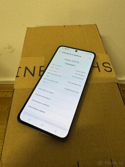 Samsung Galaxy S24 FE - 4