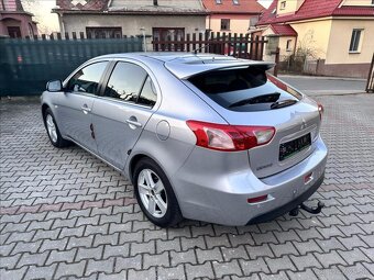Mitsubishi Lancer 1.8 105kW 2010 85911km TAŽNÉ 1.majitel - 4