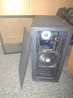Intel Core I3 - 10100F, RX 570 PC - 4