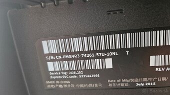 24 palcový Dell LCD monitor - HDMI + VGA - 4