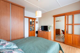 REZERVOVANÉ - NA PREDAJ 3 – IZBOVÝ BYT NA ETAPE S 2 LOGGIAMI - 4