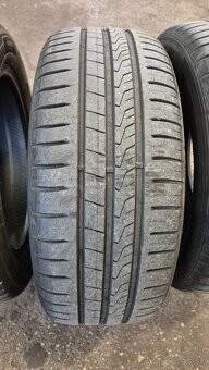 Hankook 205/55R16 - 4