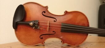 Husle model Gurneri - 4