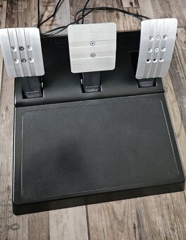 Thrustmaster T300 RS GT - 4