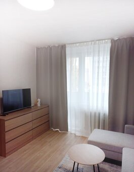 Pkame na prenájom 1-izbový byt s loggiou na Palárikovej ul. - 4