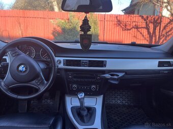 Predám BMW E90 320d facelift - 4