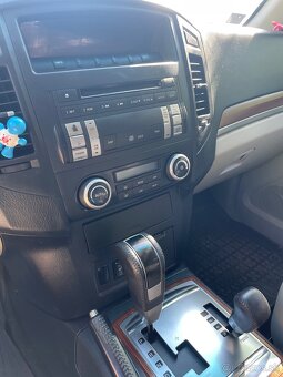 Mitsubushi pajero IV - 4
