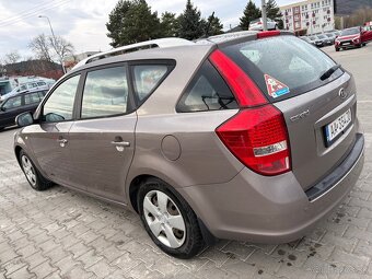 KIA Ceed 1.4 benzín combi - 4